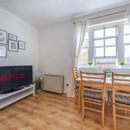 Stansted Airport & Bishops Stortford Town Centre Professional Apartment Bishop's Stortford Luaran gambar